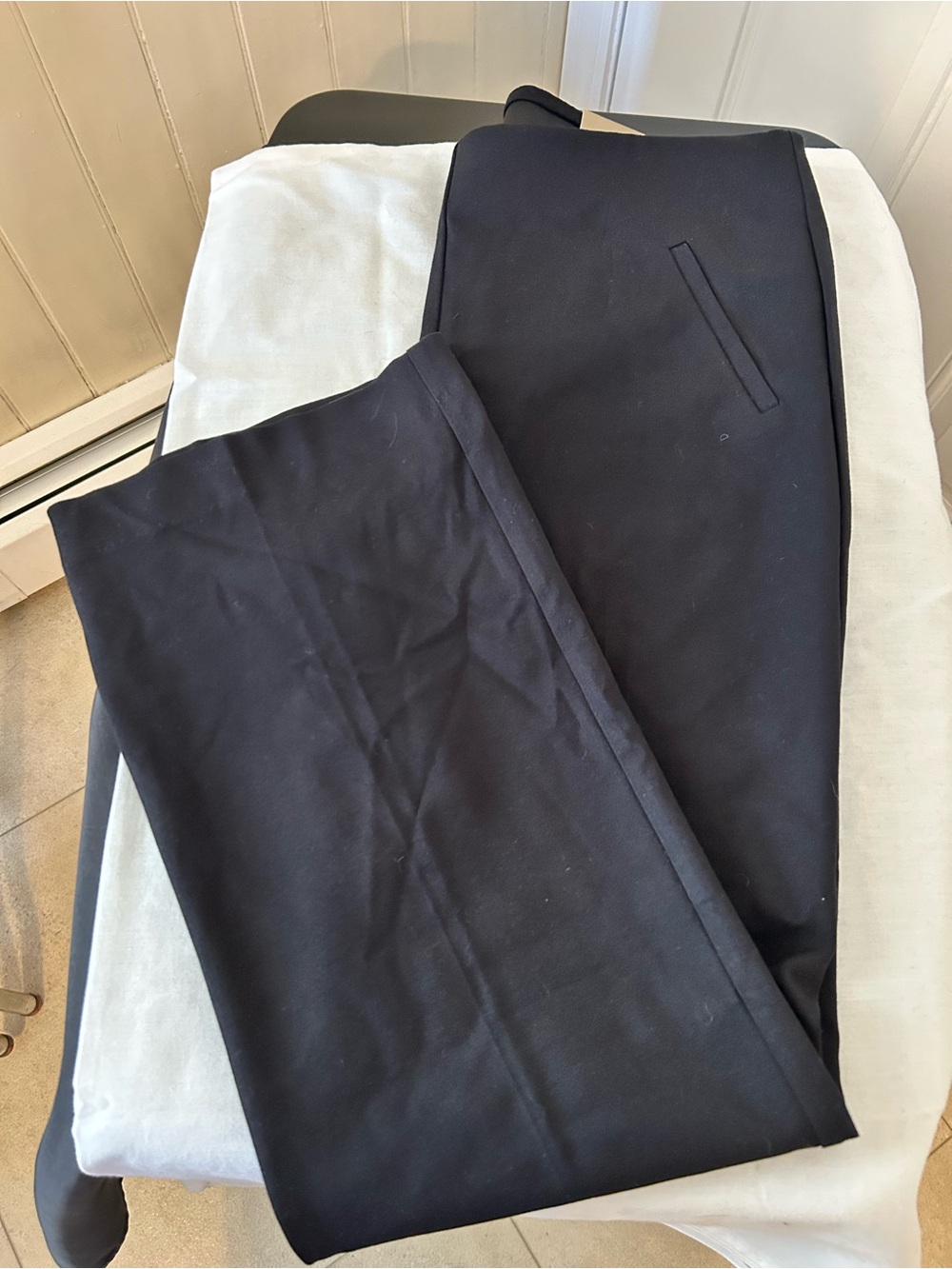 NWT Chico's Black Fabulously Slimming Ponte Bootcut Pants Size 2 (US Size 12)
